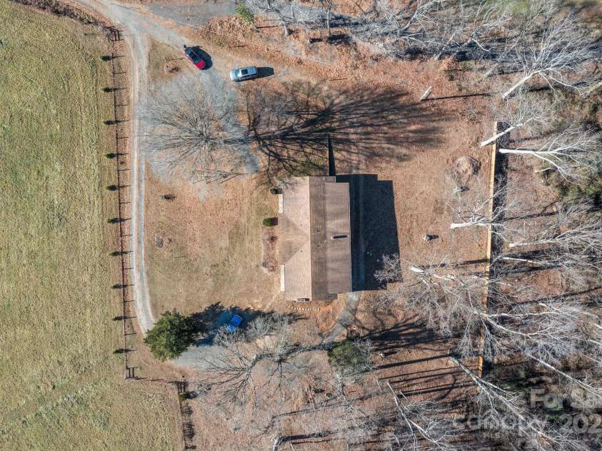 145 Crooked Lane, Statesville, NC 28625.  MLS# CAR4205101, YatesRealty ID 4366. 