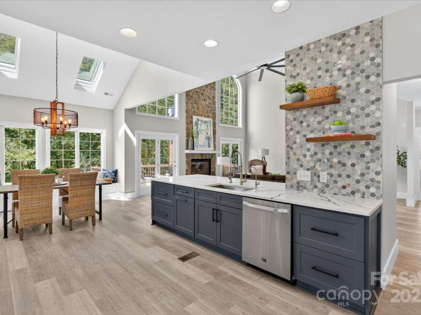 3009 Groves Edge Lane, Waxhaw, NC 28173.  MLS# CAR4294159, YatesRealty ID 4366. 