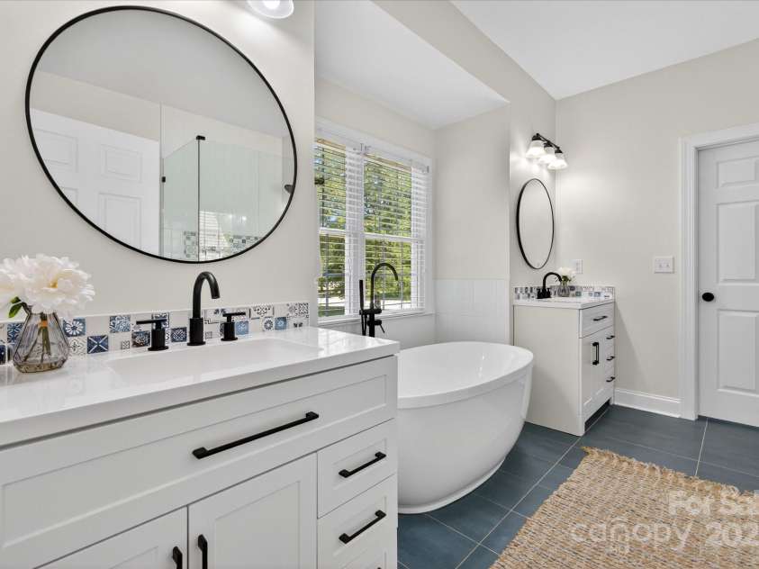 3009 Groves Edge Lane, Waxhaw, NC 28173.  MLS# CAR4294159, YatesRealty ID 4366. 