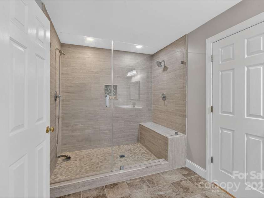 3009 Groves Edge Lane, Waxhaw, NC 28173.  MLS# CAR4294159, YatesRealty ID 4366. 