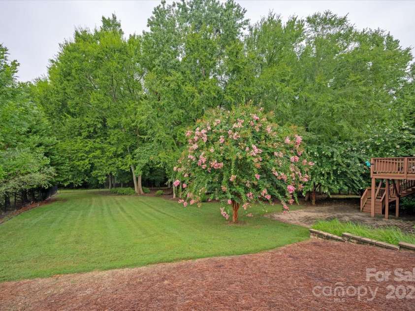 3009 Groves Edge Lane, Waxhaw, NC 28173.  MLS# CAR4294159, YatesRealty ID 4366. 