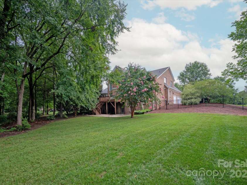 3009 Groves Edge Lane, Waxhaw, NC 28173.  MLS# CAR4294159, YatesRealty ID 4366. 