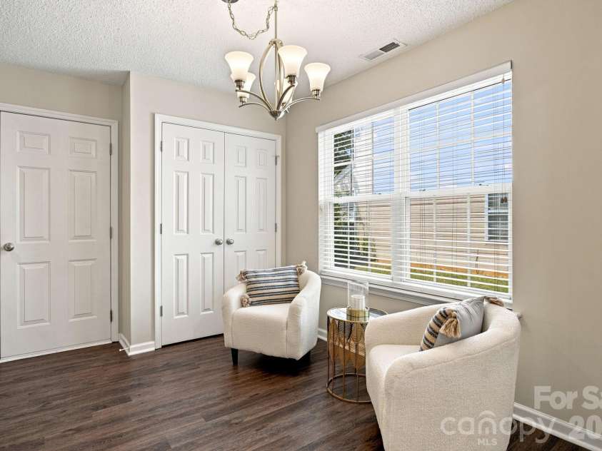 10404 Haddington Drive, Charlotte, NC 28269.  MLS# CAR4412907, YatesRealty ID 43660. 