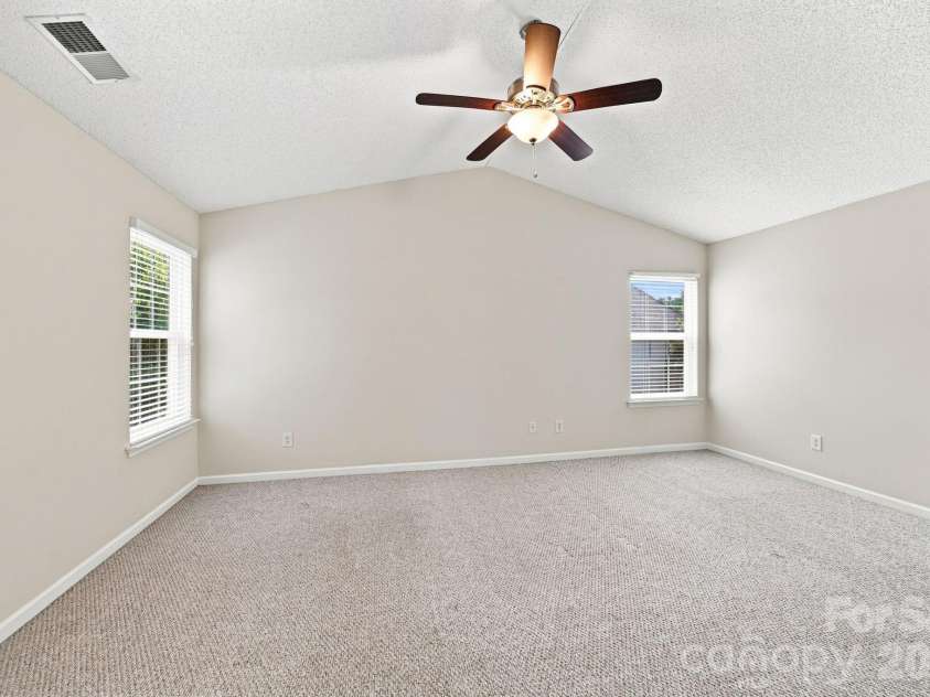10404 Haddington Drive, Charlotte, NC 28269.  MLS# CAR4412907, YatesRealty ID 43660. 
