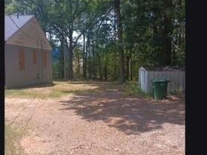 660 Colston Street, Albemarle, NC 28001.  MLS# CAR4413514, YatesRealty ID 43661. 