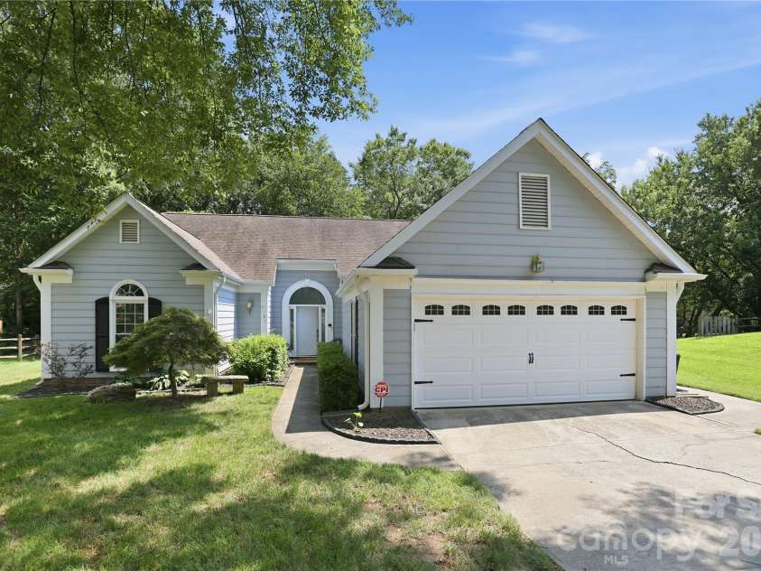 9101 Orchard Lane, Charlotte, NC 28210.  MLS# CAR4409670, YatesRealty ID 43667. 