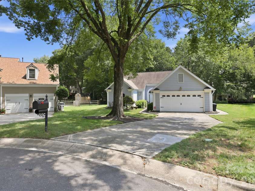 9101 Orchard Lane, Charlotte, NC 28210.  MLS# CAR4409670, YatesRealty ID 43667. 