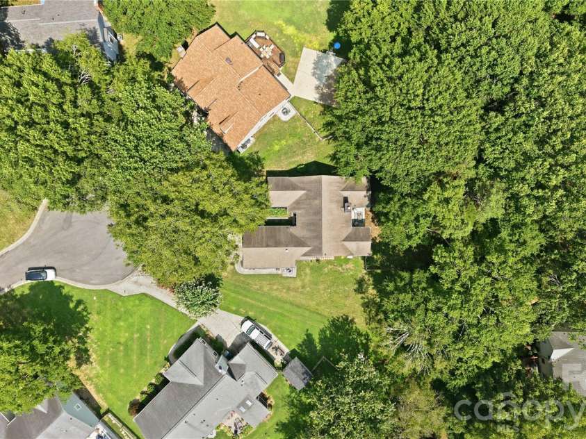 9101 Orchard Lane, Charlotte, NC 28210.  MLS# CAR4409670, YatesRealty ID 43667. 
