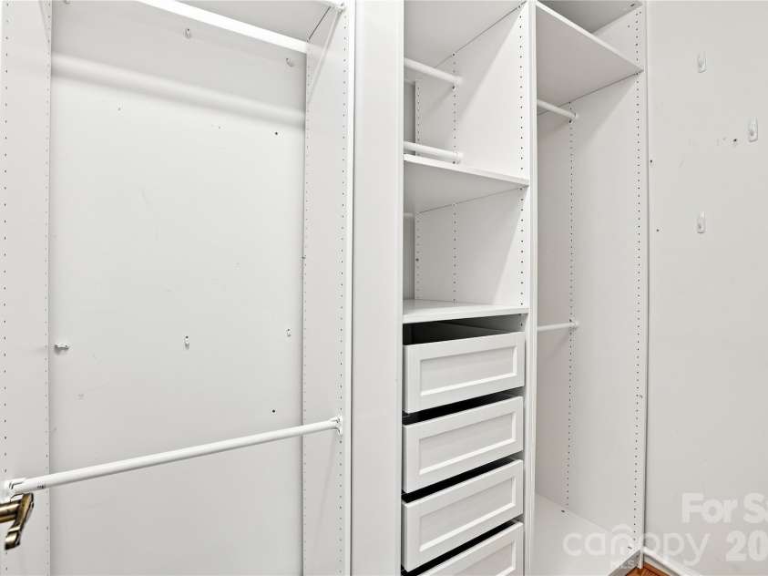 9101 Orchard Lane, Charlotte, NC 28210.  MLS# CAR4409670, YatesRealty ID 43667. Dual Custom Closets in Primary