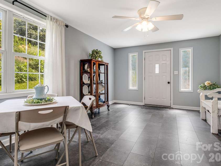 303 Hunter Street, Burnsville, NC 28714.  MLS# CAR4413835, YatesRealty ID 43668. 