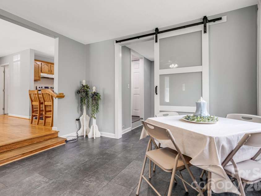 303 Hunter Street, Burnsville, NC 28714.  MLS# CAR4413835, YatesRealty ID 43668. 