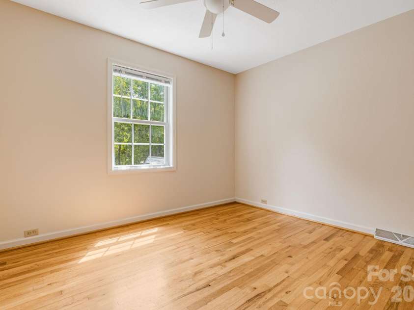 303 Hunter Street, Burnsville, NC 28714.  MLS# CAR4413835, YatesRealty ID 43668. 