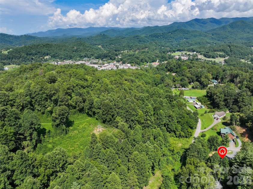 24 Green Burch Drive, Bryson City, NC 28713.  MLS# CAR4413936, YatesRealty ID 43671. 