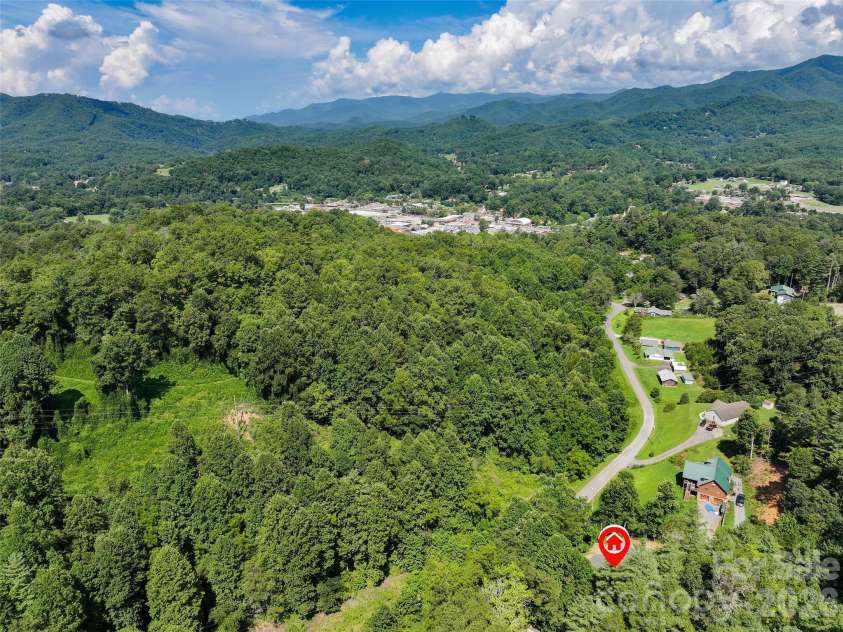 24 Green Burch Drive, Bryson City, NC 28713.  MLS# CAR4413936, YatesRealty ID 43671. 