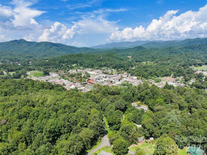 24 Green Burch Drive, Bryson City, NC 28713.  MLS# CAR4413936, YatesRealty ID 43671. 
