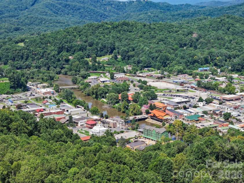 24 Green Burch Drive, Bryson City, NC 28713.  MLS# CAR4413936, YatesRealty ID 43671. 