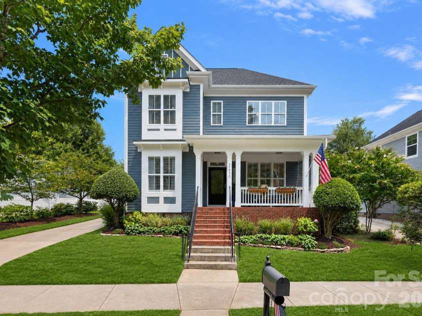 17434 Invermere Avenue, Huntersville, NC 28078.  MLS# CAR4413717, YatesRealty ID 43672. 