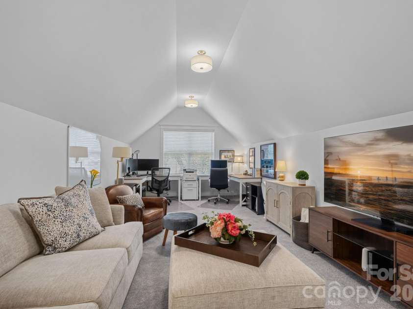 17434 Invermere Avenue, Huntersville, NC 28078.  MLS# CAR4413717, YatesRealty ID 43672. 
