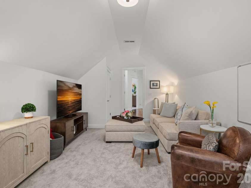 17434 Invermere Avenue, Huntersville, NC 28078.  MLS# CAR4413717, YatesRealty ID 43672. 