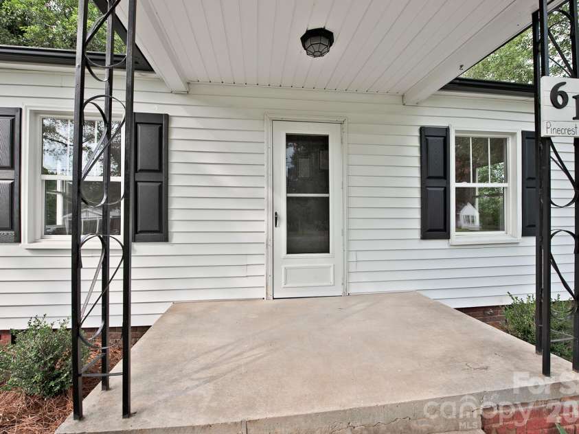 61 Pinecrest Drive, Concord, NC 28027.  MLS# CAR4413872, YatesRealty ID 43673. 