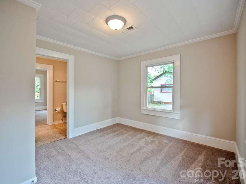 61 Pinecrest Drive, Concord, NC 28027.  MLS# CAR4413872, YatesRealty ID 43673. 