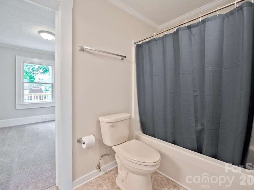 61 Pinecrest Drive, Concord, NC 28027.  MLS# CAR4413872, YatesRealty ID 43673. 