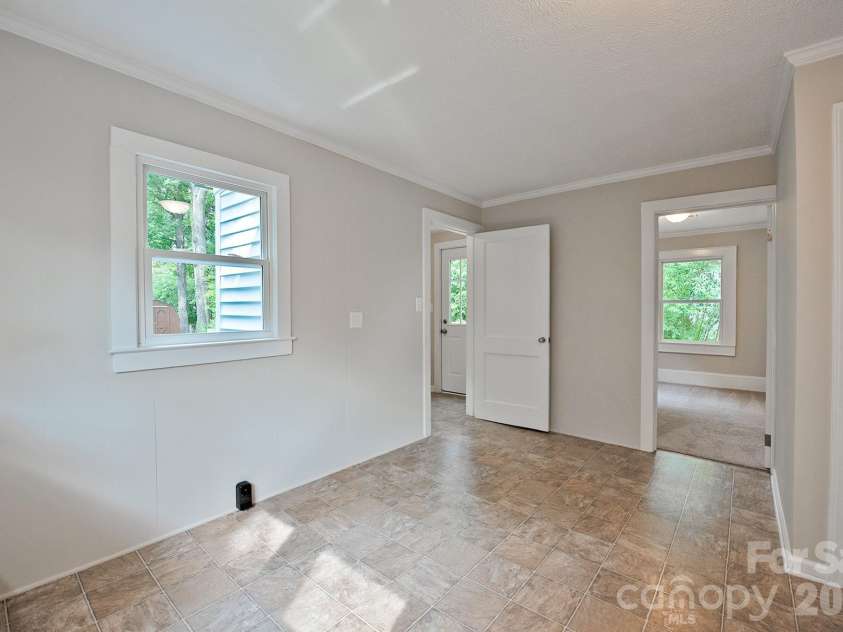 61 Pinecrest Drive, Concord, NC 28027.  MLS# CAR4413872, YatesRealty ID 43673. 