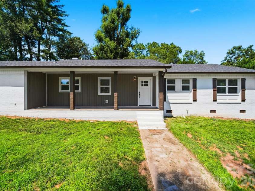 908 13th Street, Conover, NC 28613.  MLS# CAR4411974, YatesRealty ID 43674. 
