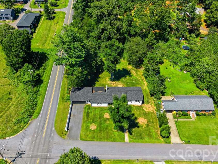 908 13th Street, Conover, NC 28613.  MLS# CAR4411974, YatesRealty ID 43674. 