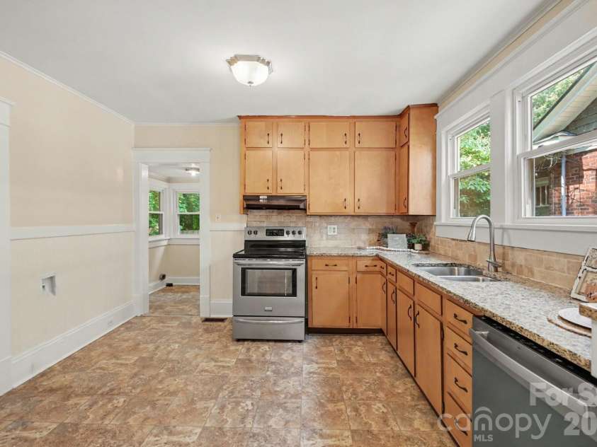 705 Maupin Avenue, Salisbury, NC 28144.  MLS# CAR4413524, YatesRealty ID 43677. Kitchen