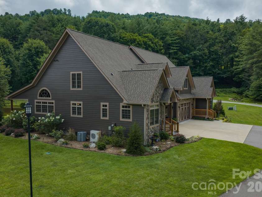 172 Whispering Streams Court, Fleetwood, NC 28626.  MLS# CAR4413390, YatesRealty ID 43678. 