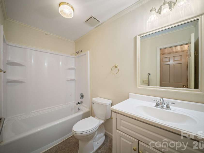 140 Redwood Street, Brevard, NC 28712.  MLS# CAR4412923, YatesRealty ID 43679. 