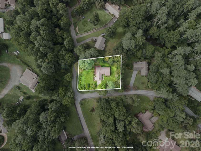 140 Redwood Street, Brevard, NC 28712.  MLS# CAR4412923, YatesRealty ID 43679. 