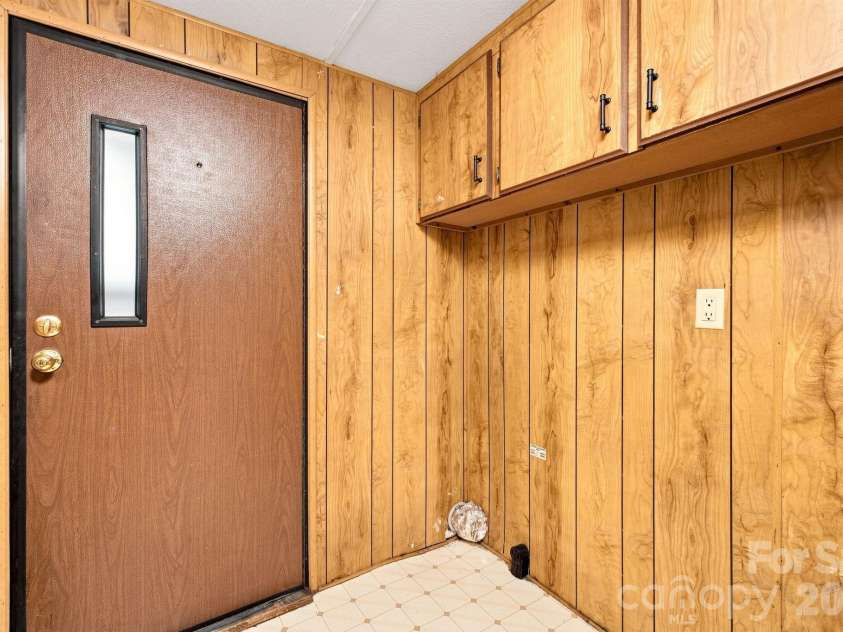 3411 Yount Road, Newton, NC 28658.  MLS# CAR4413321, YatesRealty ID 43682. 
