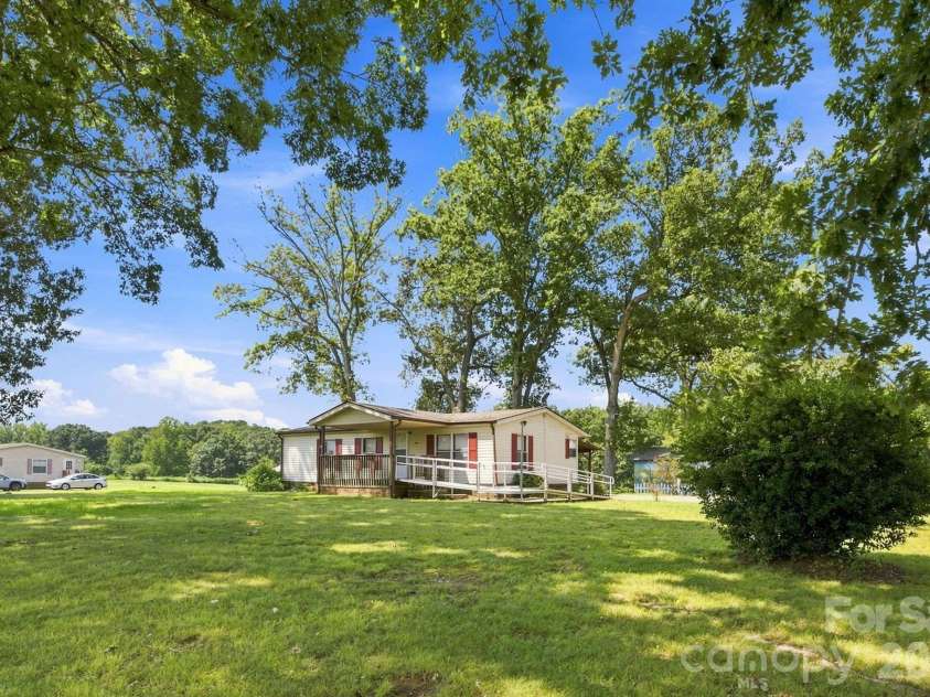 3411 Yount Road, Newton, NC 28658.  MLS# CAR4413321, YatesRealty ID 43682. 