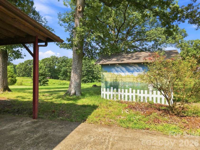 3411 Yount Road, Newton, NC 28658.  MLS# CAR4413321, YatesRealty ID 43682. 