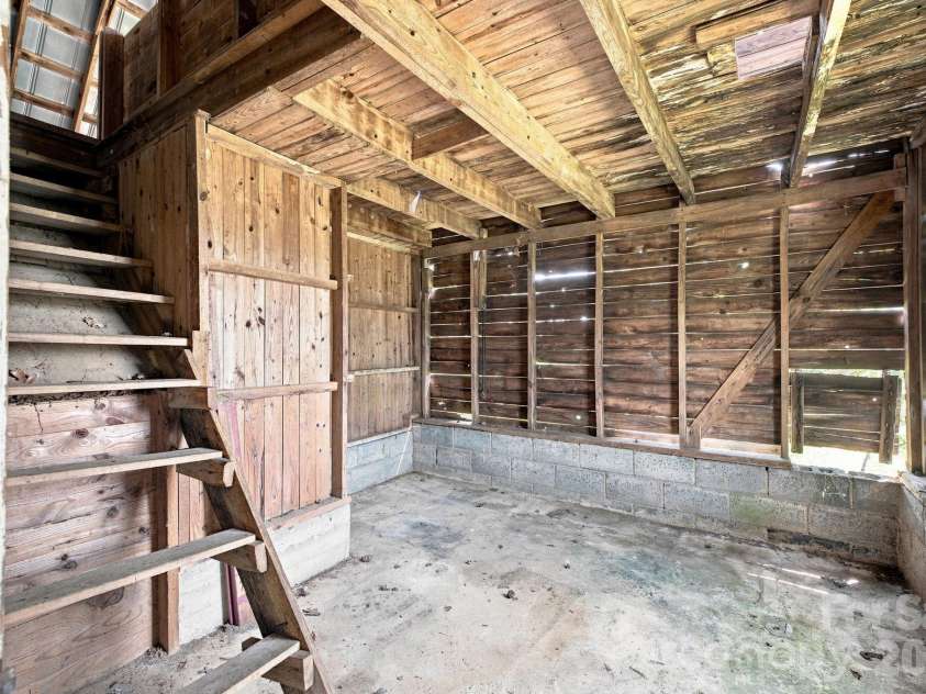 3411 Yount Road, Newton, NC 28658.  MLS# CAR4413321, YatesRealty ID 43682. 
