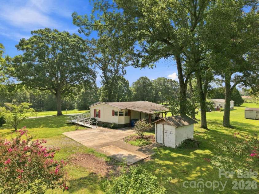 3411 Yount Road, Newton, NC 28658.  MLS# CAR4413321, YatesRealty ID 43682. 