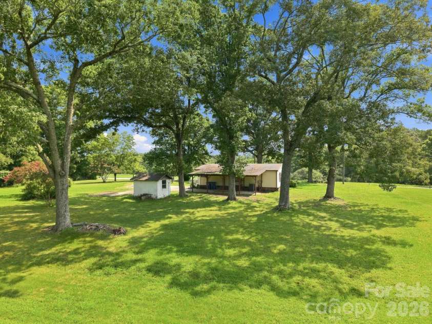 3411 Yount Road, Newton, NC 28658.  MLS# CAR4413321, YatesRealty ID 43682. 