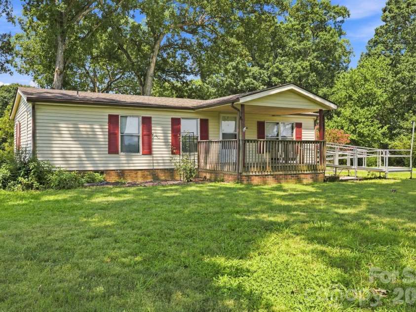 3411 Yount Road, Newton, NC 28658.  MLS# CAR4413321, YatesRealty ID 43682. 