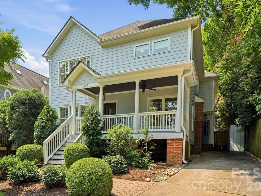 2013 Victorian Place, Charlotte, NC 28203.  MLS# CAR4408968, YatesRealty ID 43684. 