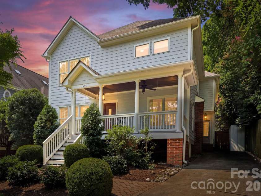 2013 Victorian Place, Charlotte, NC 28203.  MLS# CAR4408968, YatesRealty ID 43684. 