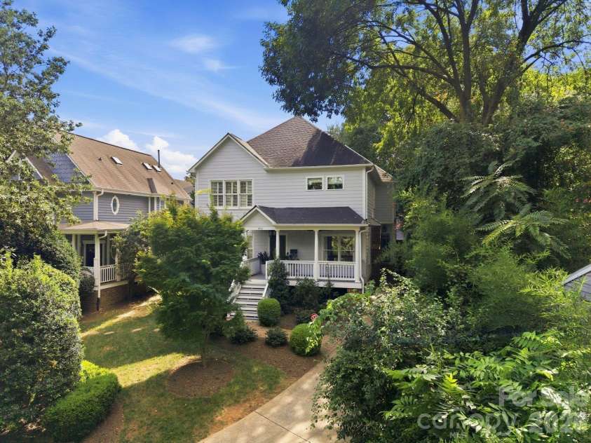 2013 Victorian Place, Charlotte, NC 28203.  MLS# CAR4408968, YatesRealty ID 43684. 