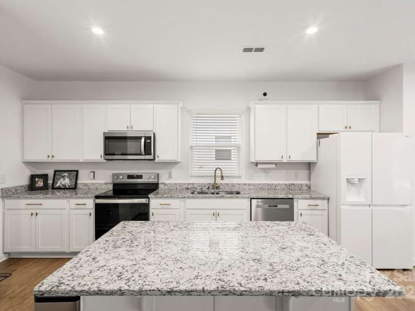 3011 Langhorne Avenue, Concord, NC 28027.  MLS# CAR4301431, YatesRealty ID 43685. 