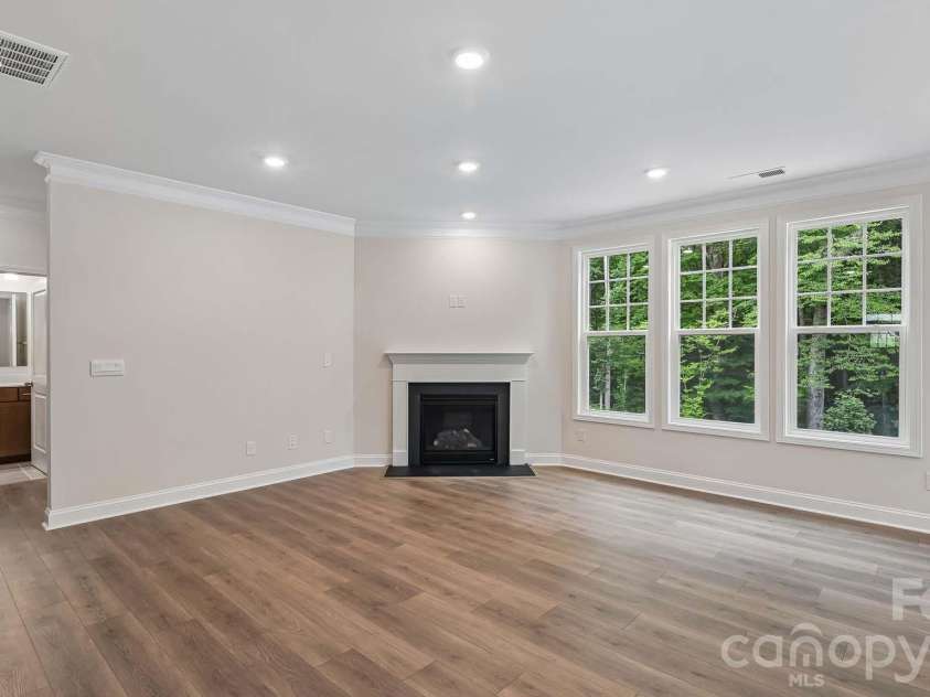 9123 Carver Avenue, Huntersville, NC 28078.  MLS# CAR4414054, YatesRealty ID 43685. 