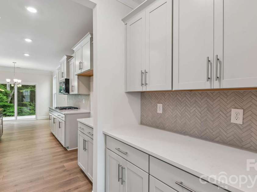 9123 Carver Avenue, Huntersville, NC 28078.  MLS# CAR4414054, YatesRealty ID 43685. 