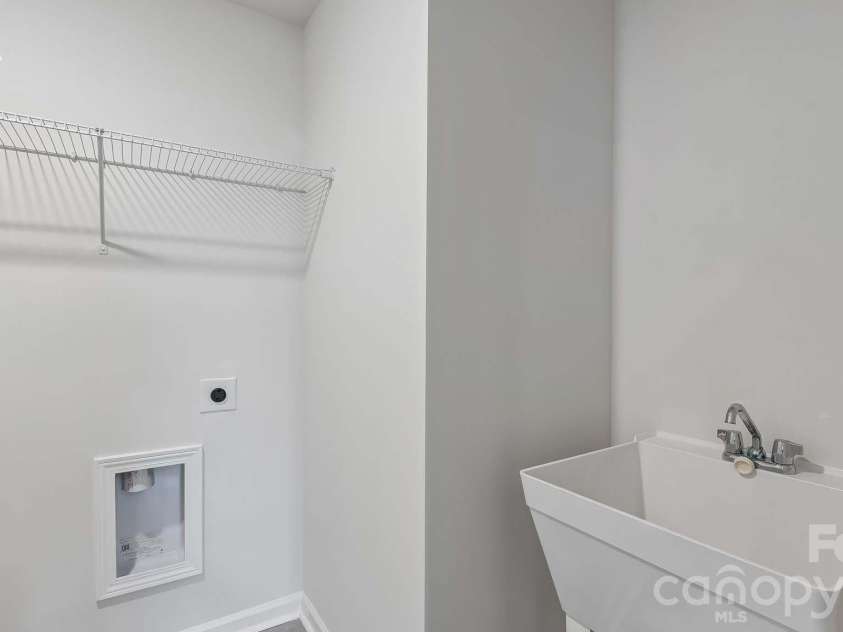 9123 Carver Avenue, Huntersville, NC 28078.  MLS# CAR4414054, YatesRealty ID 43685. 