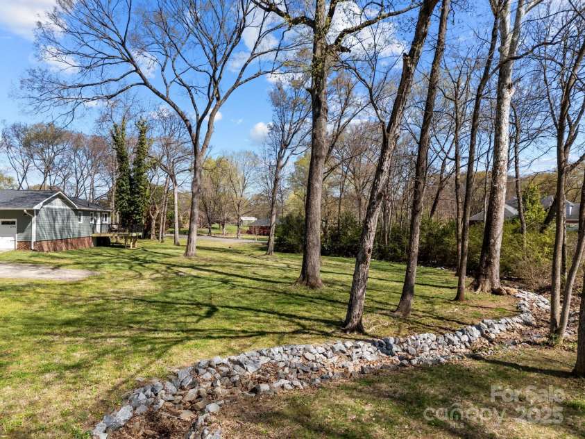 3647 Glen Haven Drive, Concord, NC 28027.  MLS# CAR4240744, YatesRealty ID 4369. Enjoy your beautiful views of nature