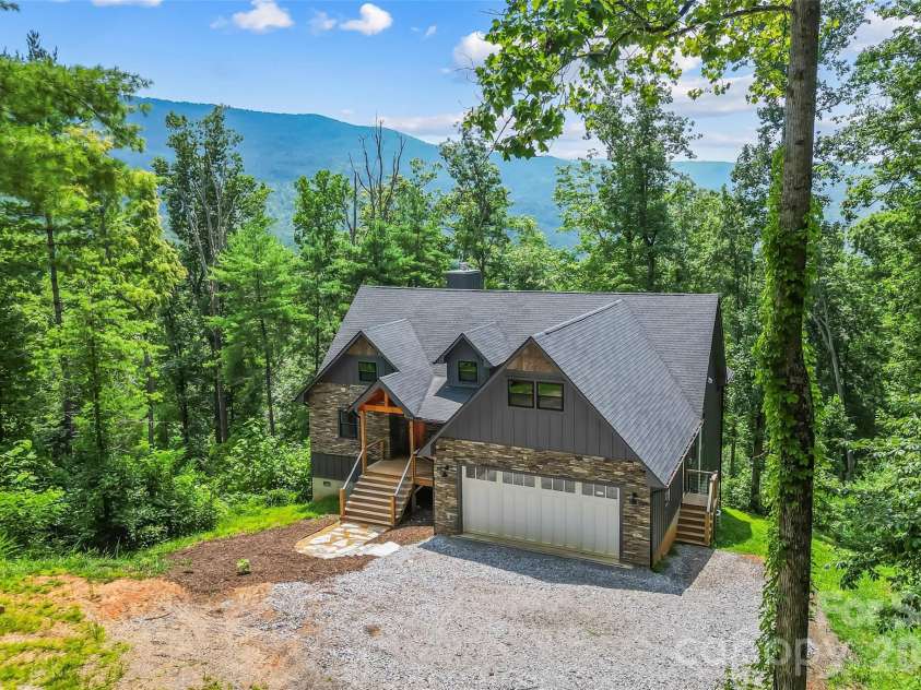 44 Valley View Drive, Marion, NC 28752.  MLS# CAR4413930, YatesRealty ID 43692. 