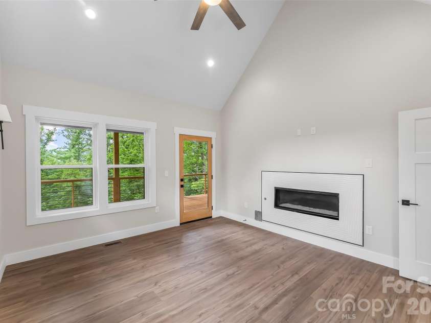 44 Valley View Drive, Marion, NC 28752.  MLS# CAR4413930, YatesRealty ID 43692. 